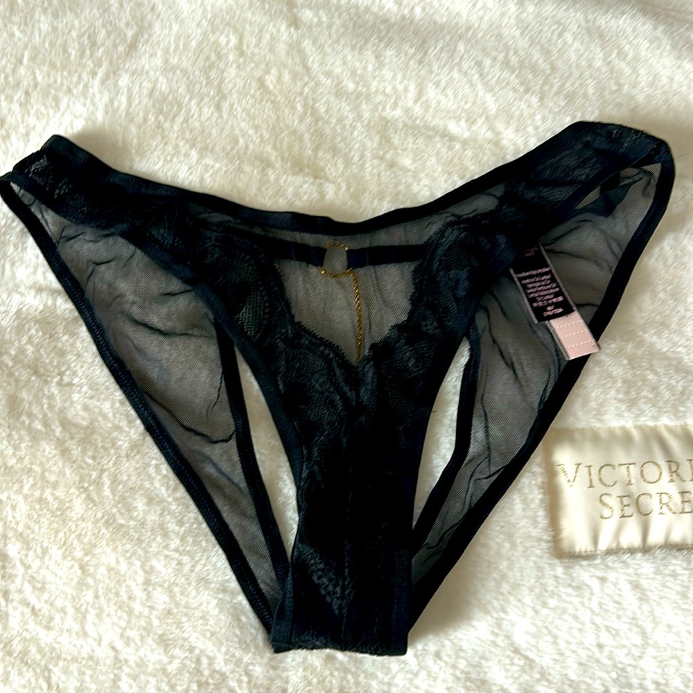 VS overt back panty